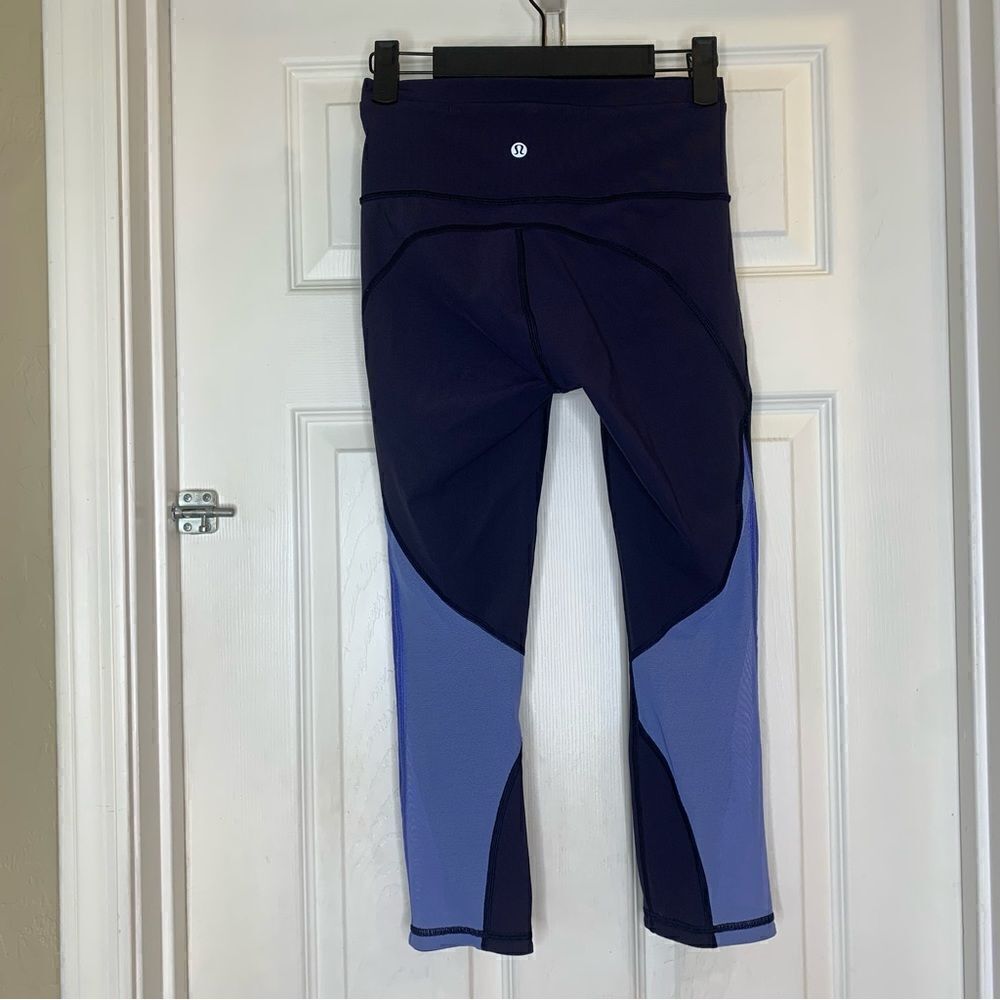 Lululemon Mix and Mesh Crop Navy Blue Size 4 - Picture 9 of 11